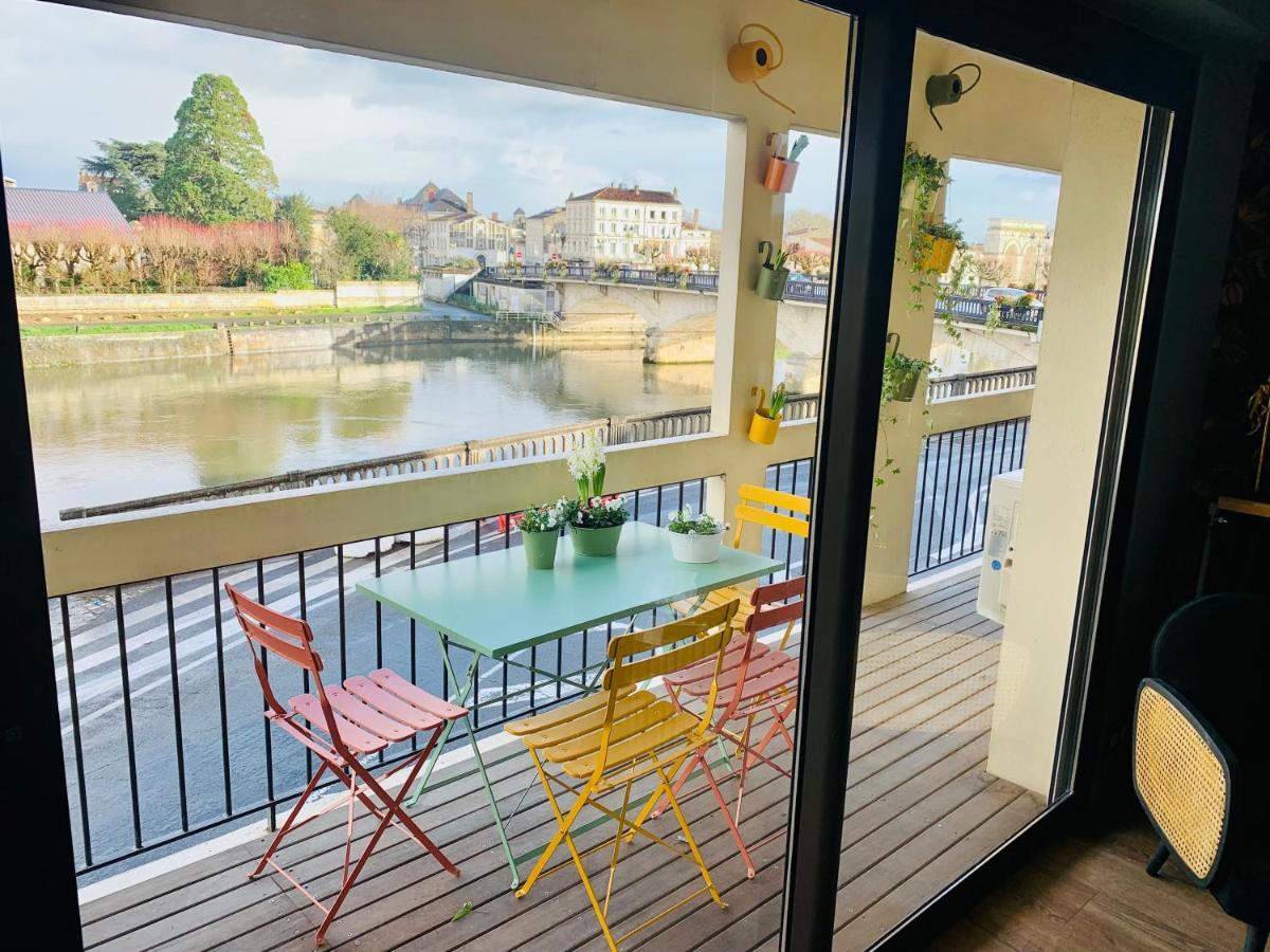 "Au Fil De La Charente" - Coeur De Saintes - Wifi Clim - Classe 4 Etoiles - 4 Pers Exterior foto